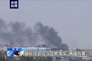 这球帅炸？34岁奥巴梅扬欧联杯上演倒钩破门